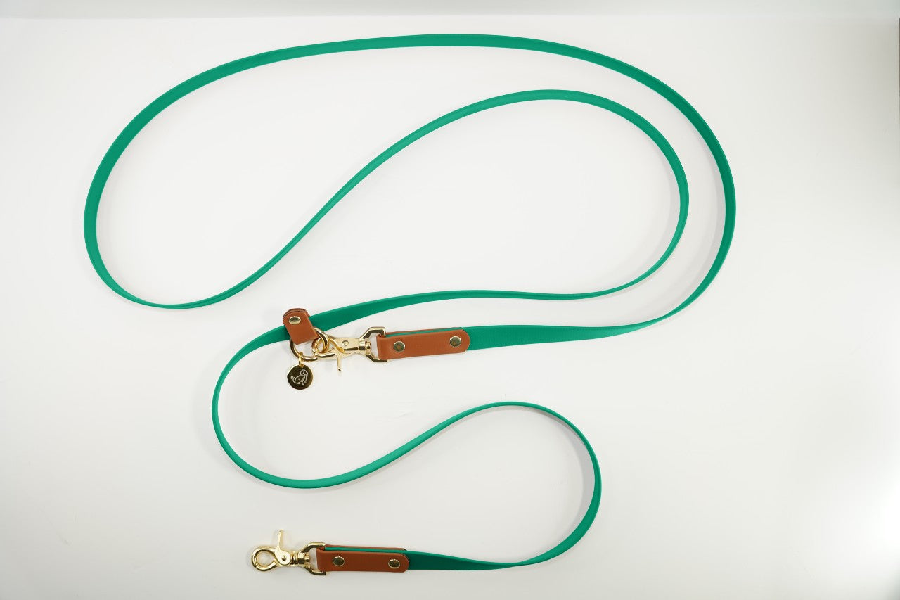 #色_エメラルドグリーン