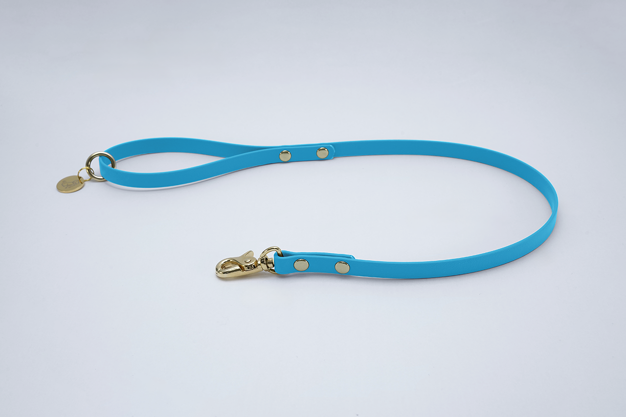 #色_スカイアンブルー